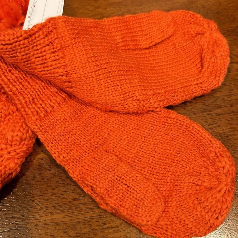 🎁NWT Beanie and Mitten Set NWT - image 2